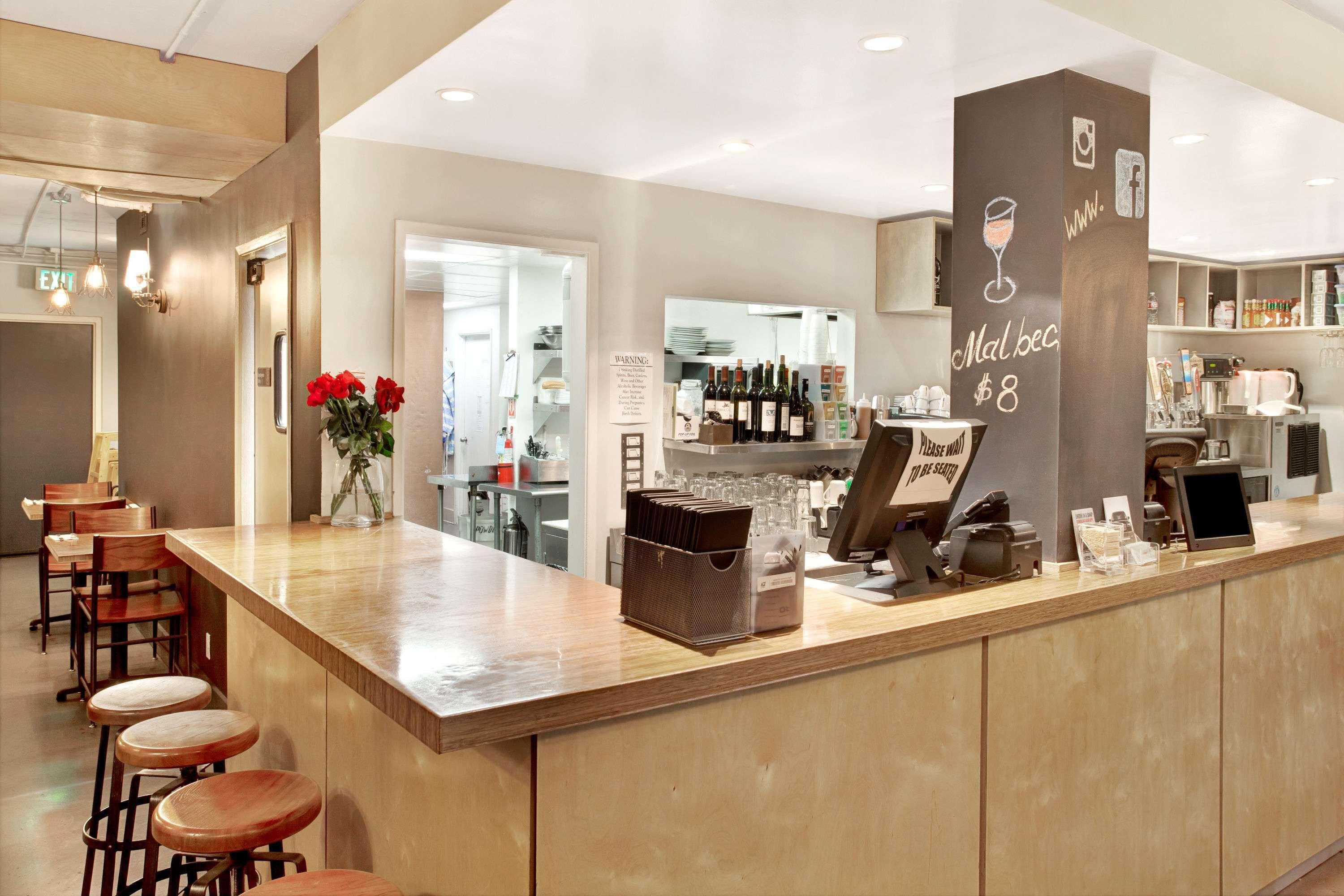 Travelodge By Wyndham Culver City Лос-Анджелес Экстерьер фото