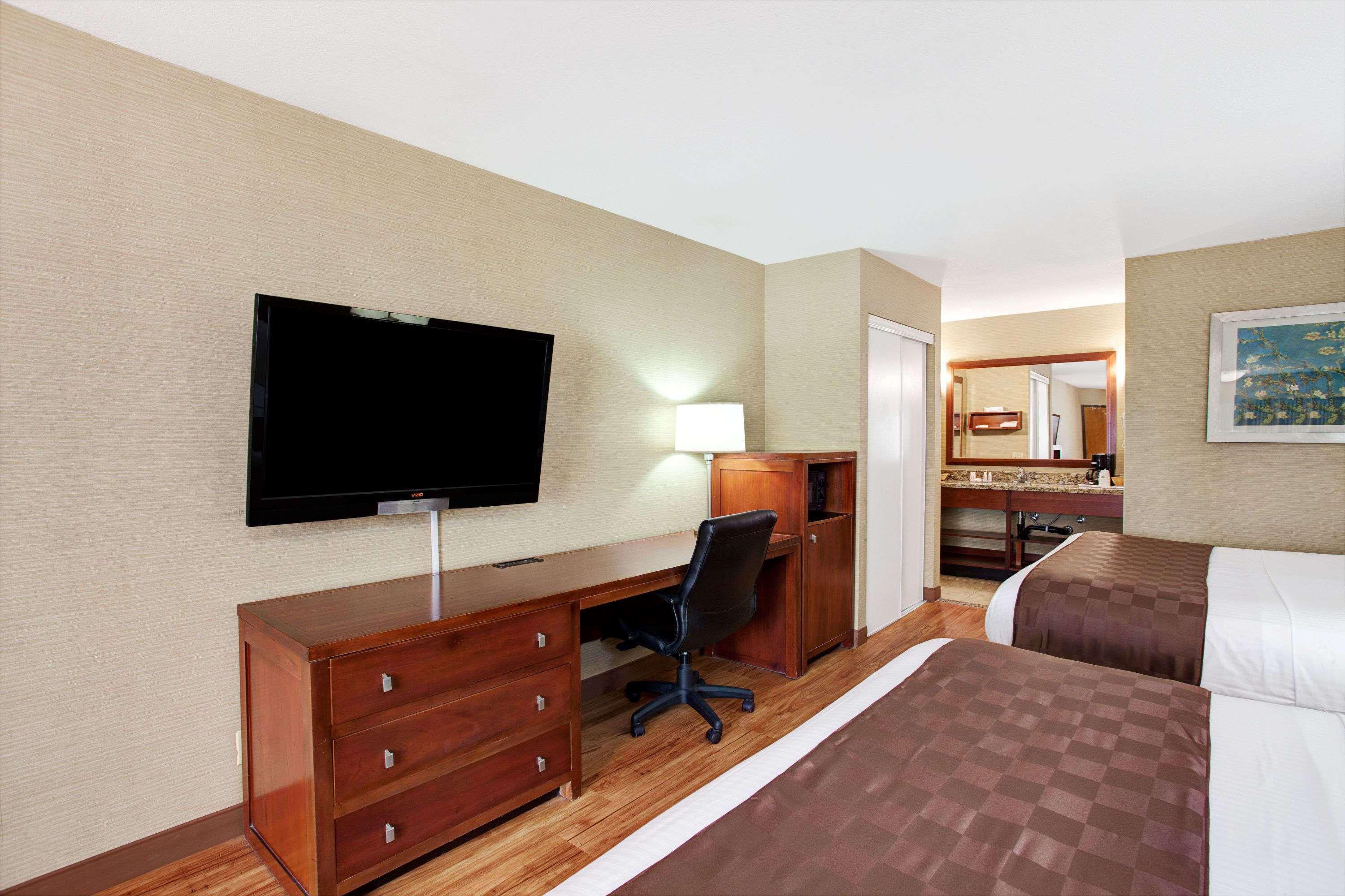 Travelodge By Wyndham Culver City Лос-Анджелес Экстерьер фото
