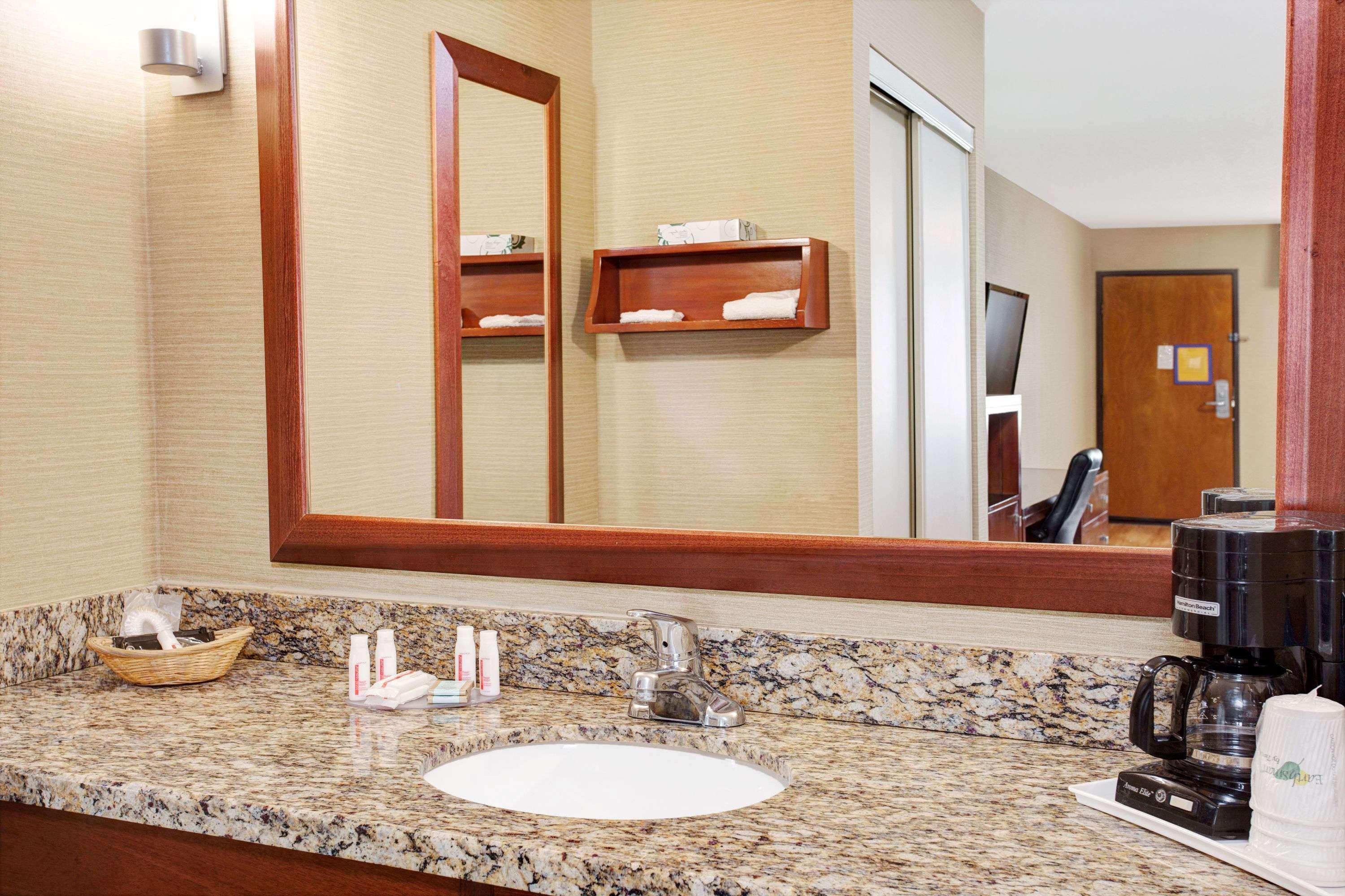 Travelodge By Wyndham Culver City Лос-Анджелес Экстерьер фото