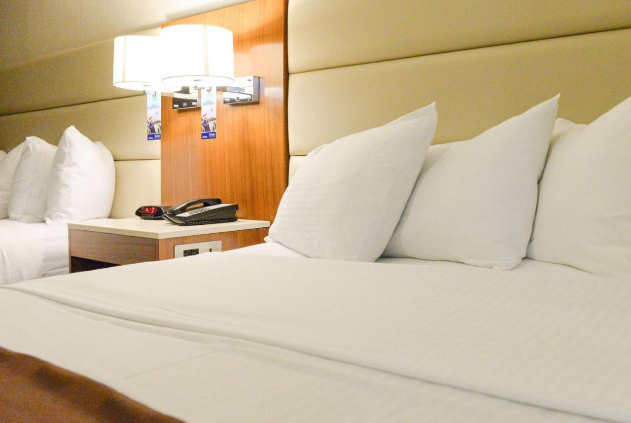 Travelodge By Wyndham Culver City Лос-Анджелес Экстерьер фото