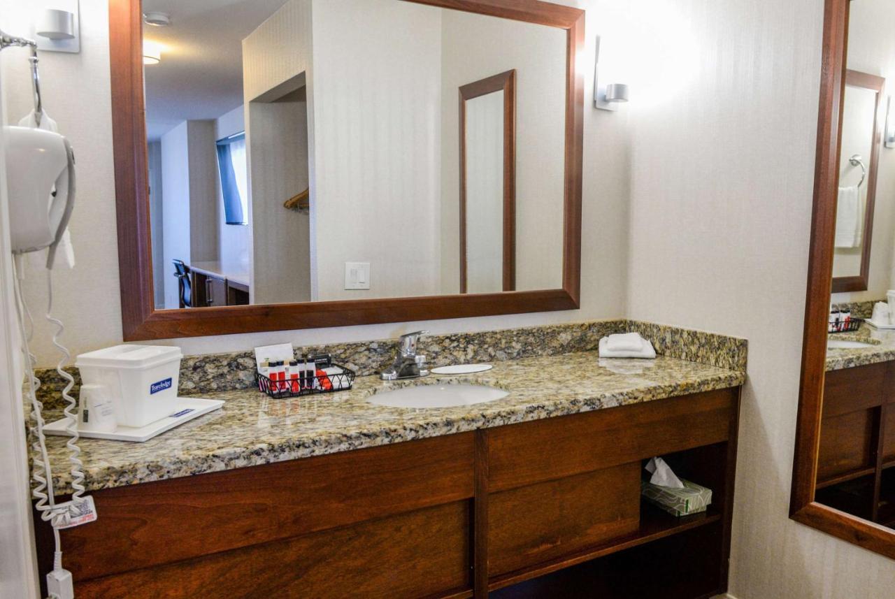 Travelodge By Wyndham Culver City Лос-Анджелес Экстерьер фото