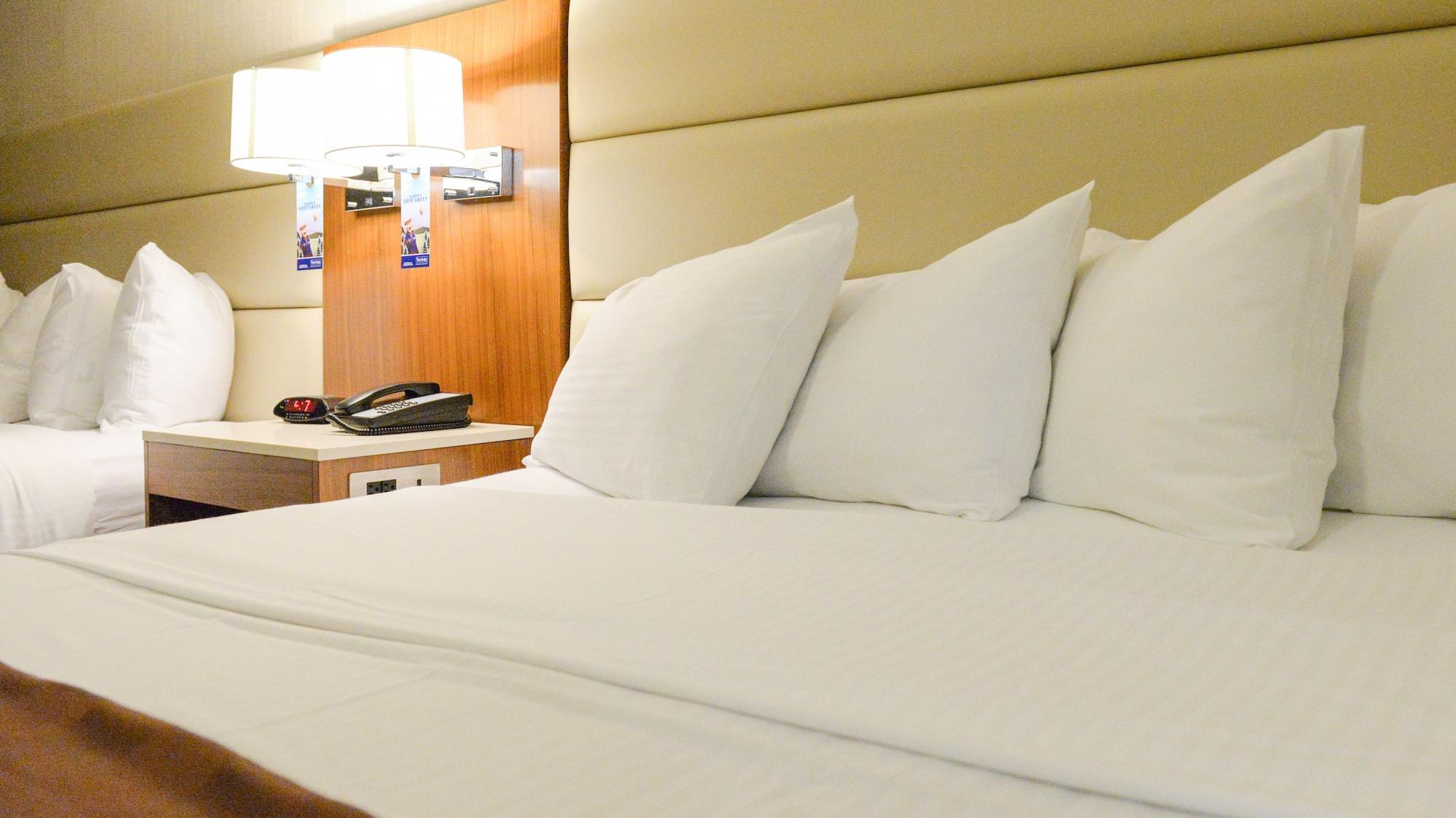Travelodge By Wyndham Culver City Лос-Анджелес Экстерьер фото