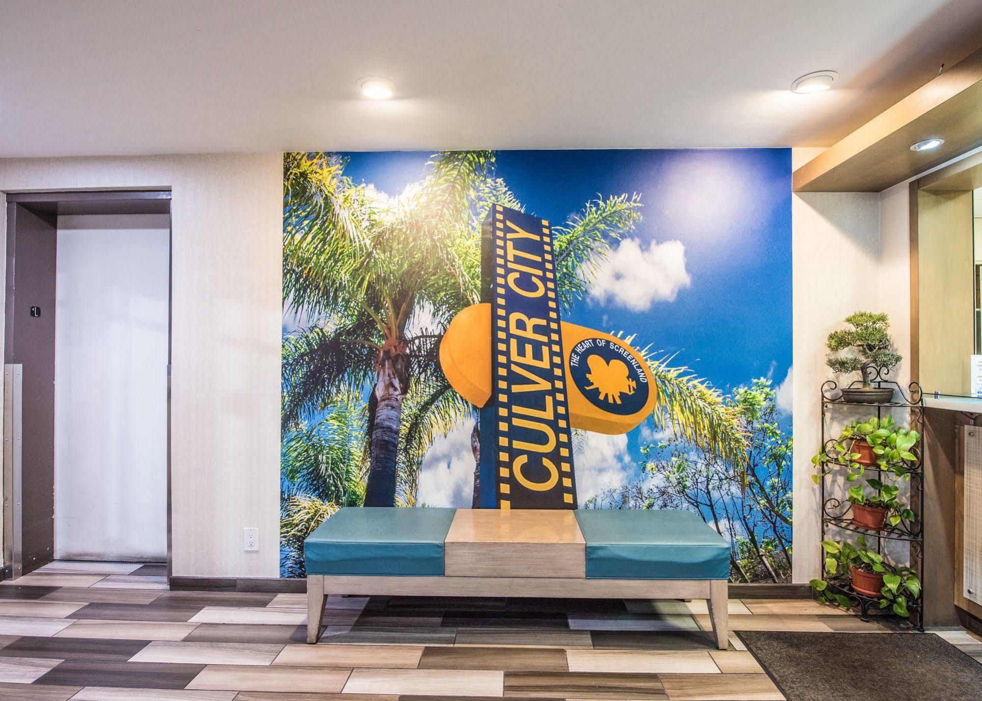Travelodge By Wyndham Culver City Лос-Анджелес Экстерьер фото